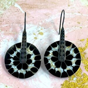 Sterling Silver 925 White Mother of Pearl Shell Earring